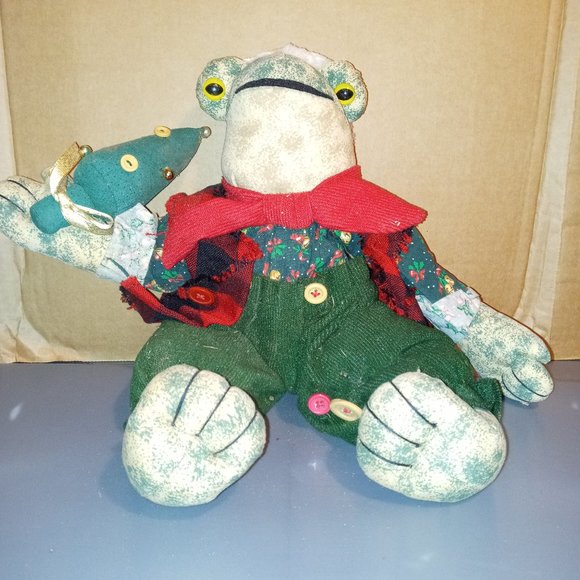 Avon Other - Christmas Avon vintage *Croaking* Frog Shelf sitter
